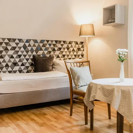 Countryside Retreat On The Edge Of The Heath *